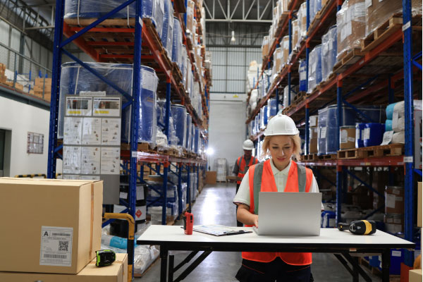 A supplier working in the warehouse.