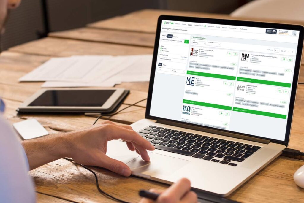 General contractor directory, PlanHub app.